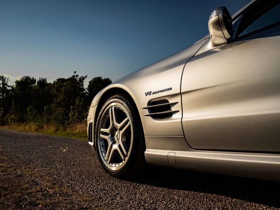 Imagen 43/50 de Mercedes-Benz SL 55 AMG (2006)