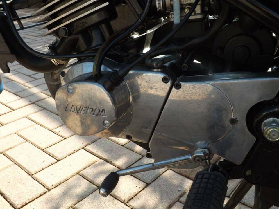 Bild 39/47 von Laverda 125 LB Custom (1988)