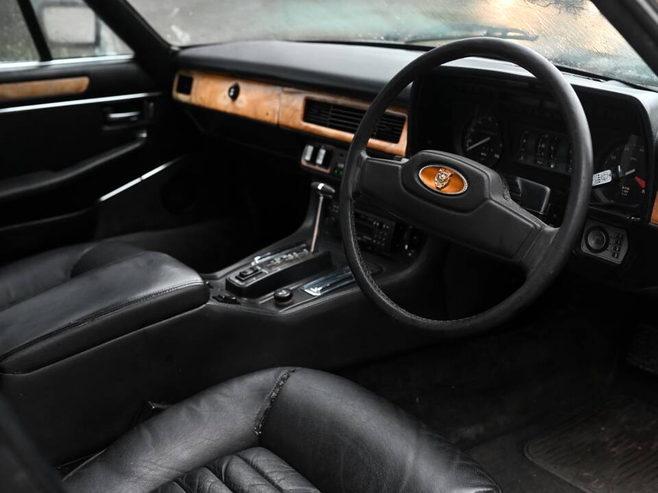 Imagen 13/15 de Jaguar XJ-S H.E. (1985)
