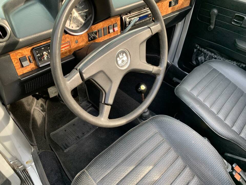 12 - Footwell & gear lever - Fußraum & Schaltung