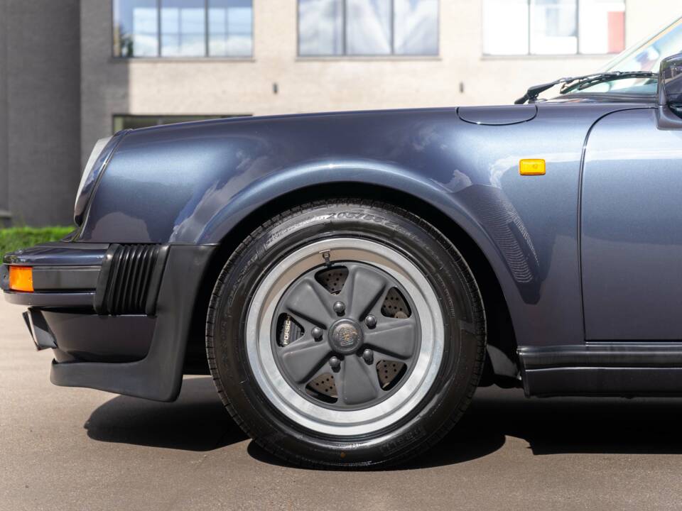 Imagen 6/33 de Porsche 911 Turbo 3.3 (1988)