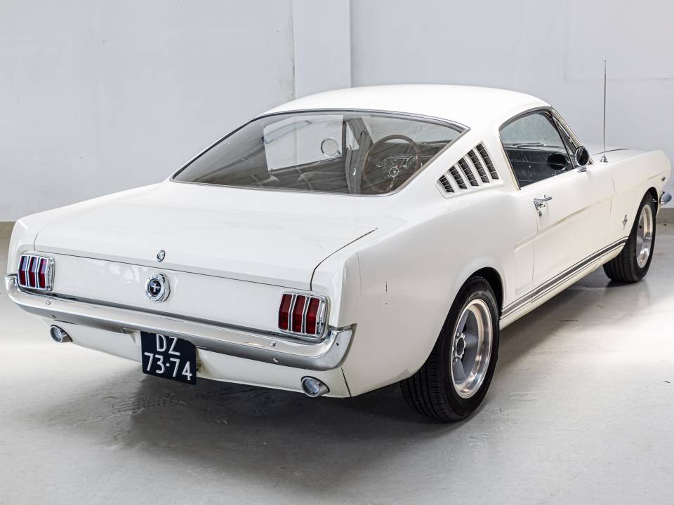 Image 41/41 of Ford Mustang GT (1965)