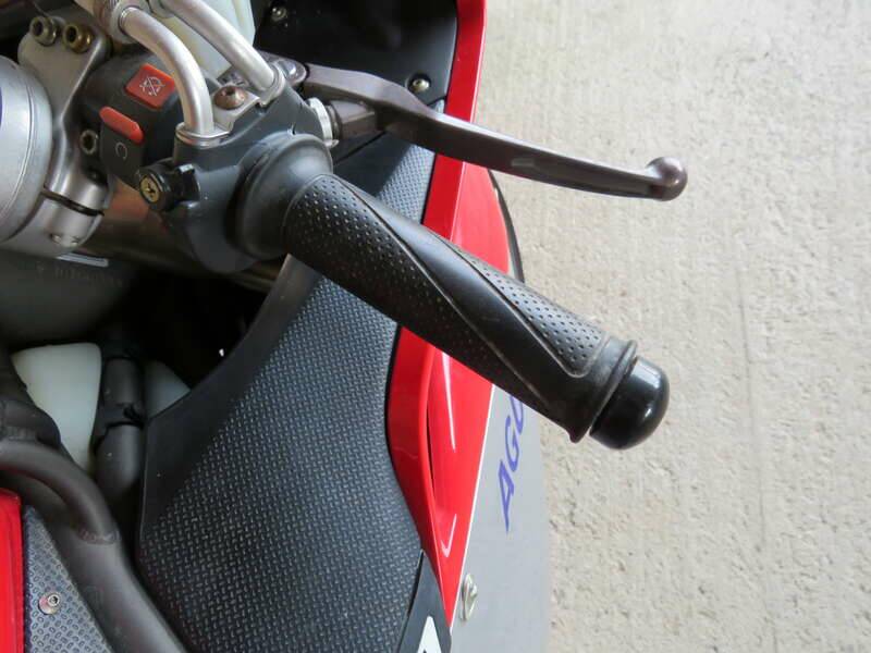 Bild 14/38 von MV Agusta DUMMY (2000)