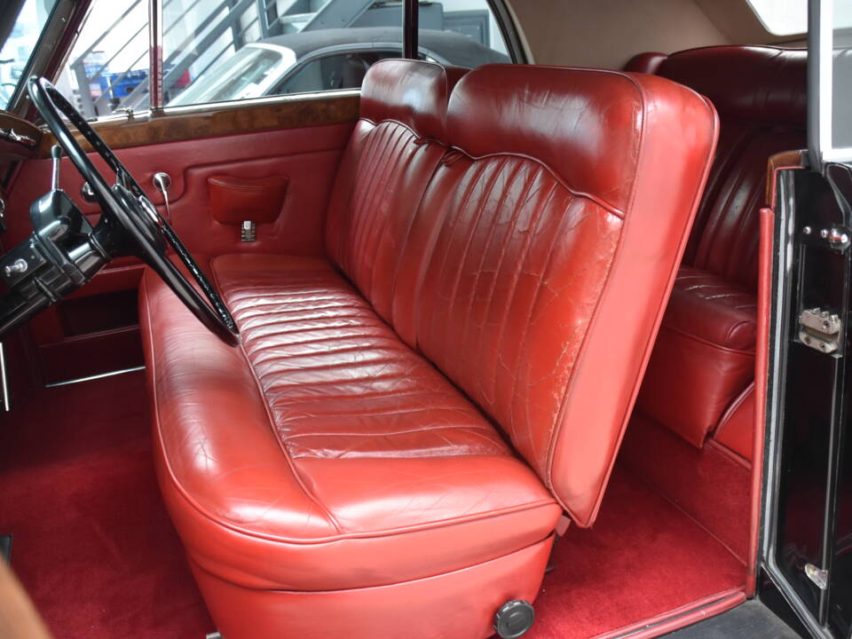 Image 16/23 of Rolls-Royce Silver Cloud I Mulliner (1959)