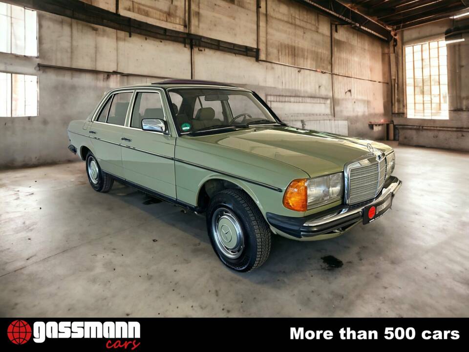 Bild 3/15 von Mercedes-Benz 200 (1983)
