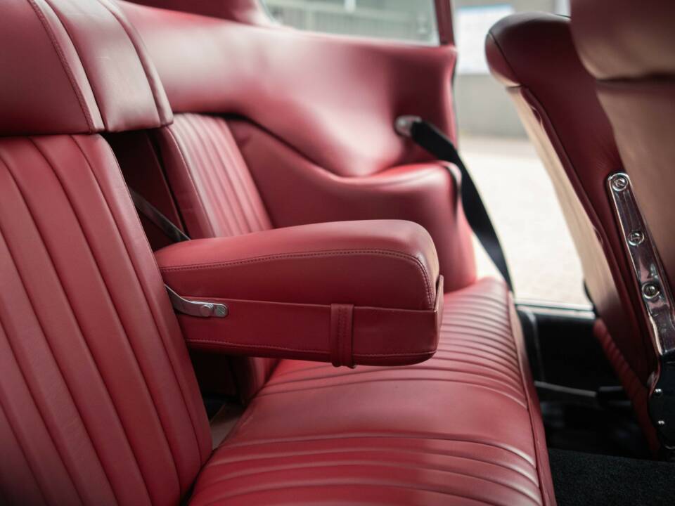 Bild 9/25 von Aston Martin DBS (1970)