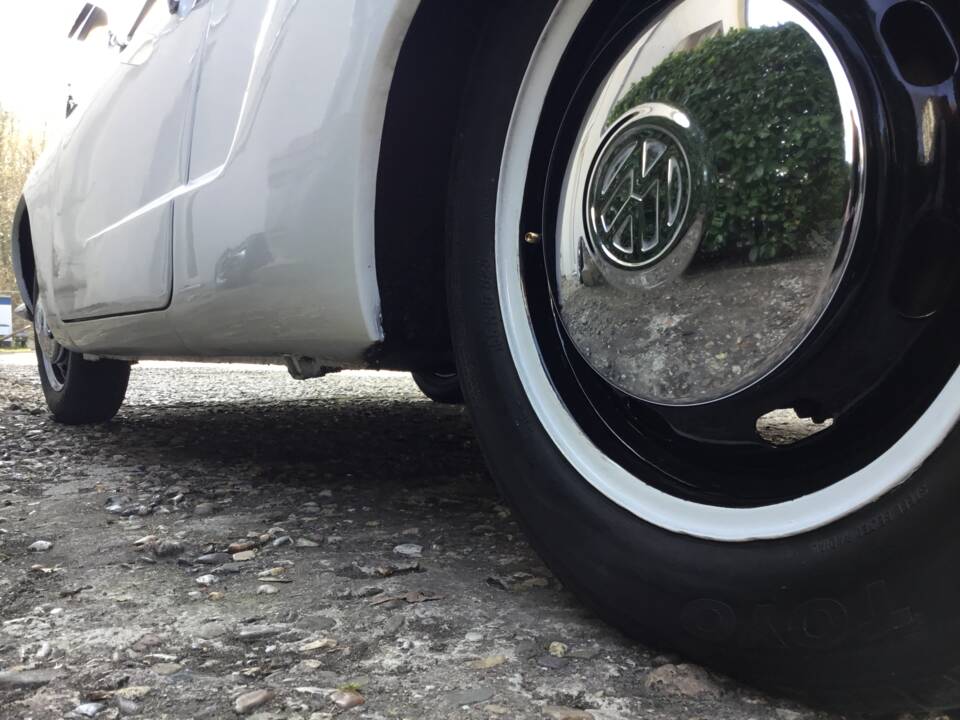 Image 69/83 of Volkswagen Karmann Ghia 1500 (1969)