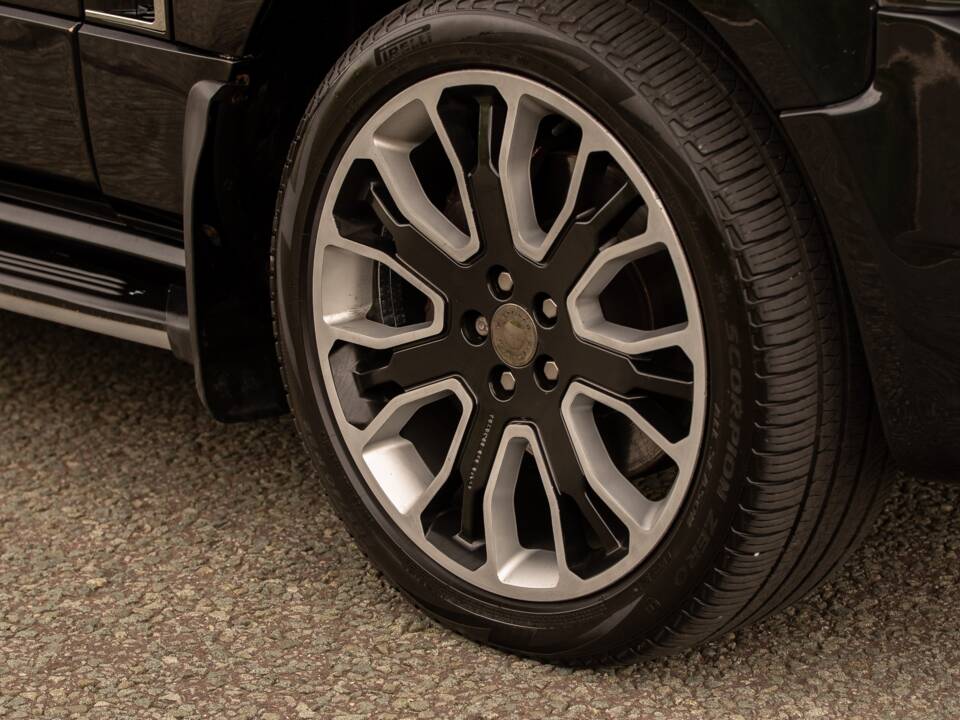 Image 38/50 of Land Rover Range Rover 4.4 TDV8 Vogue SE (2012)