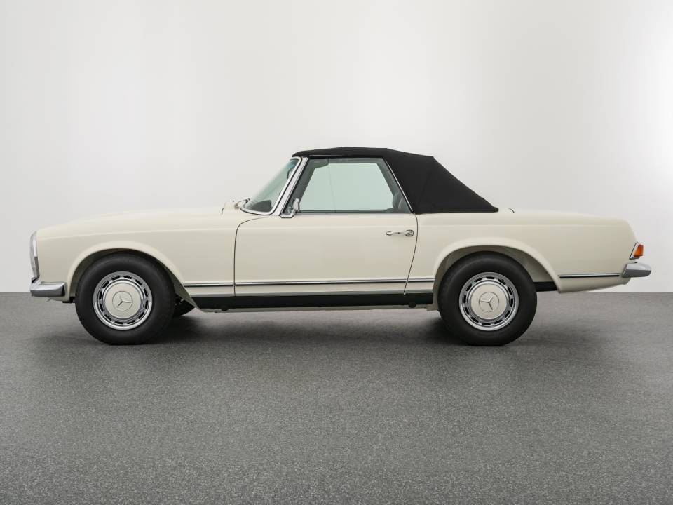 Imagen 5/20 de Mercedes-Benz 280 SL (1968)