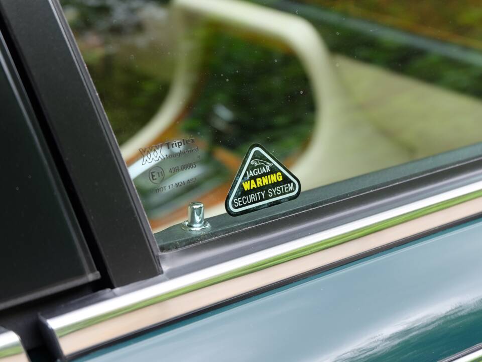 Image 58/77 de Jaguar XJ 40 (XJ-R) (1993)