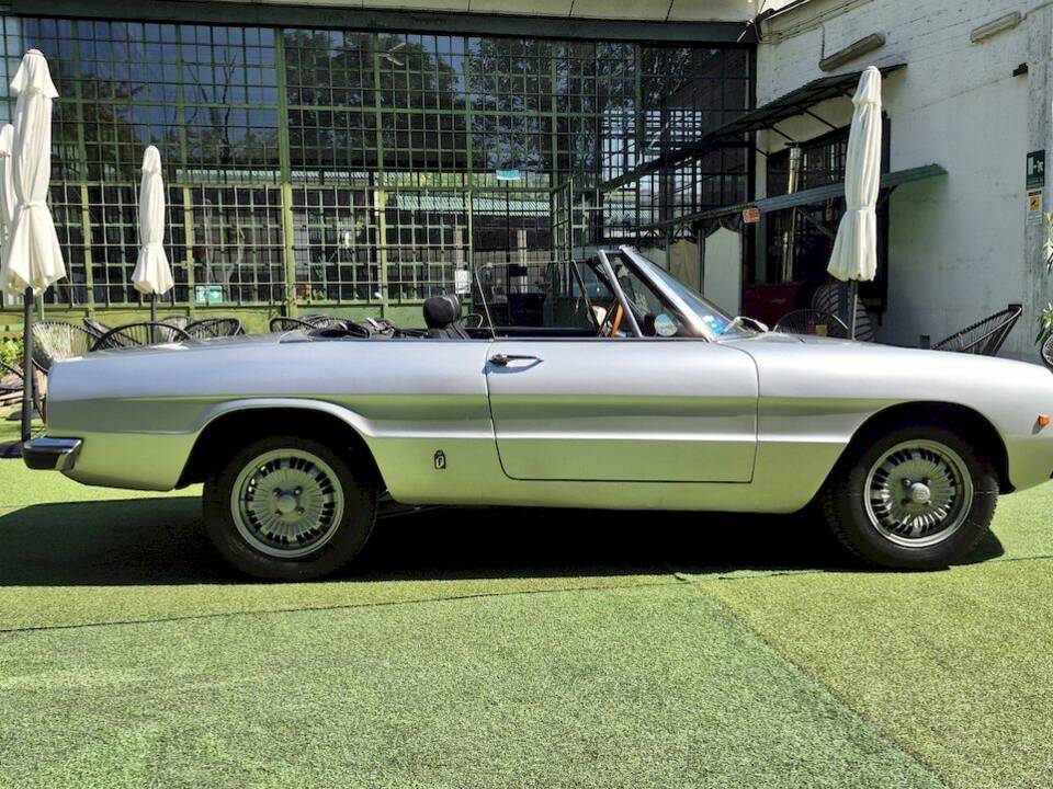 Afbeelding 11/63 van Alfa Romeo Spider 1300 (1976)