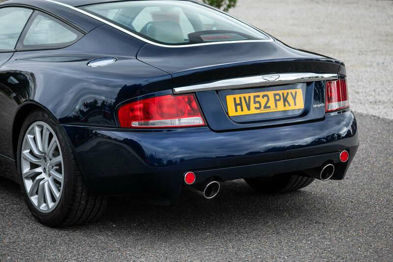 Bild 38/44 von Aston Martin V12 Vanquish (2003)