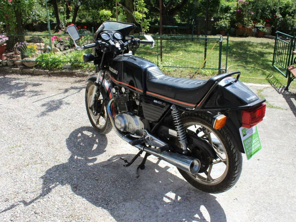 Image 1/14 of Suzuki DUMMY (1982)