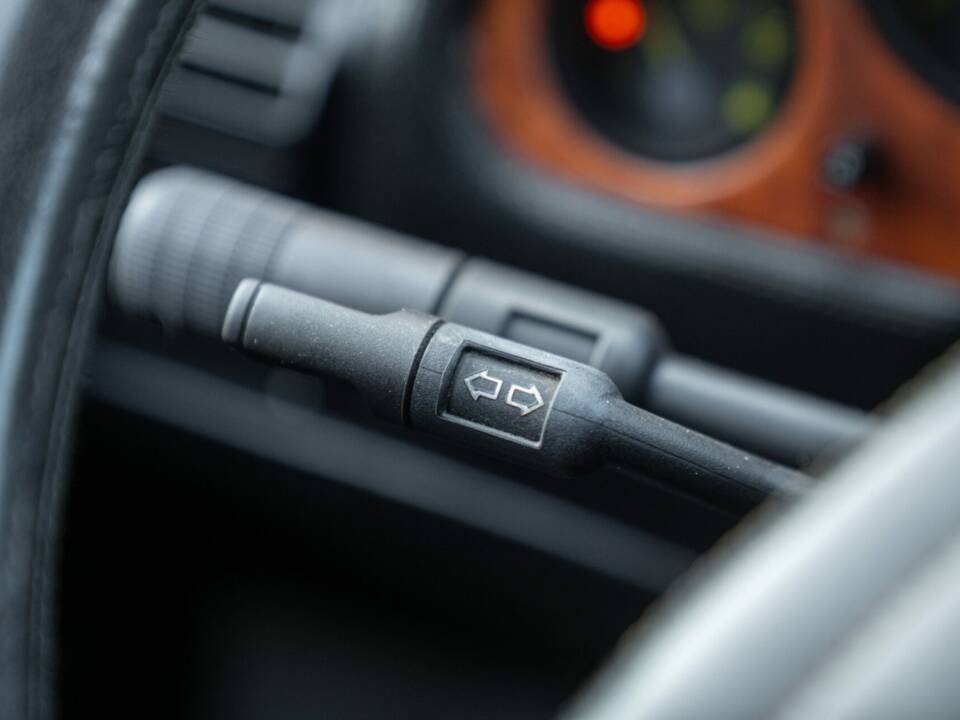 Imagen 37/50 de Lancia Thema 8.32 (1989)