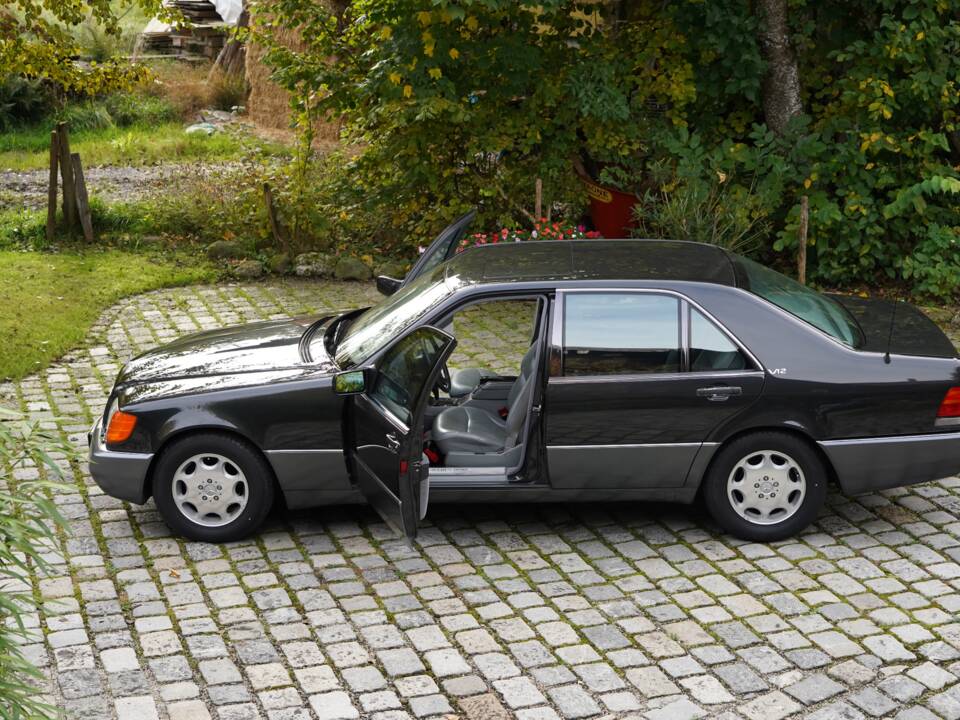 Imagen 10/18 de Mercedes-Benz 600 SEL (1991)
