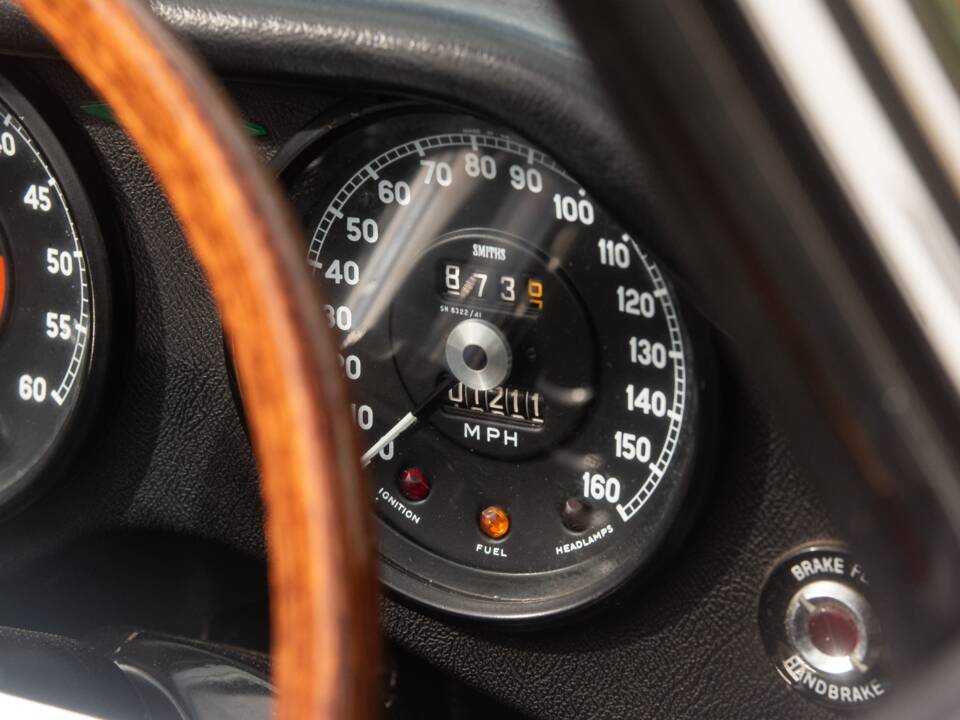 Image 50/50 de Jaguar E-Type (1967)