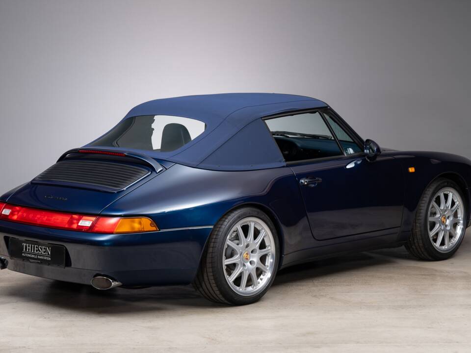 Image 6/25 of Porsche 911 Carrera (1997)
