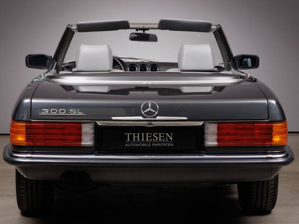 Immagine 12/30 di Mercedes-Benz 300 SL (1986)