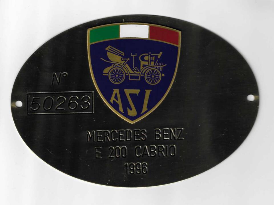 Afbeelding 39/40 van Mercedes-Benz E 200 (1996)