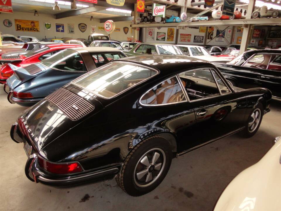 Bild 24/48 von Porsche 911 2.0 E (1969)