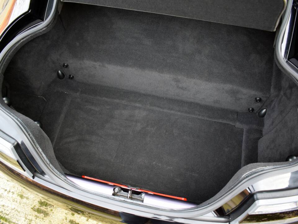 Afbeelding 28/50 van Aston Martin V8 Vantage (2009)