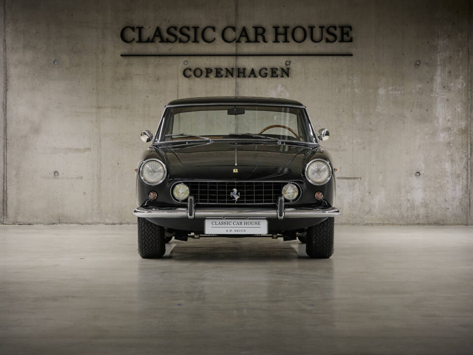 Bild 8/155 von Ferrari 250 GT 2+2 (1962)