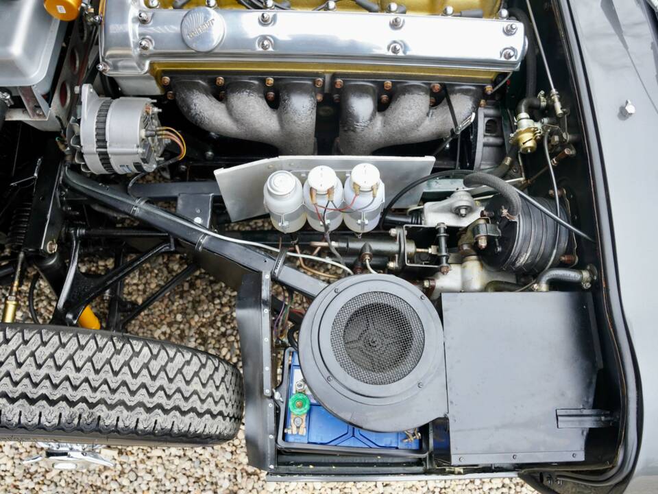 Immagine 25/50 di Jaguar E-Type 3.8 (1961)