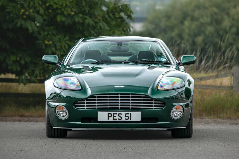 Imagen 6/44 de Aston Martin V12 Vanquish (2002)