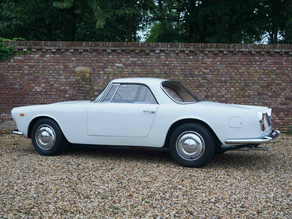Image 14/50 of Lancia Flaminia GT 2.5 3C Touring (1964)