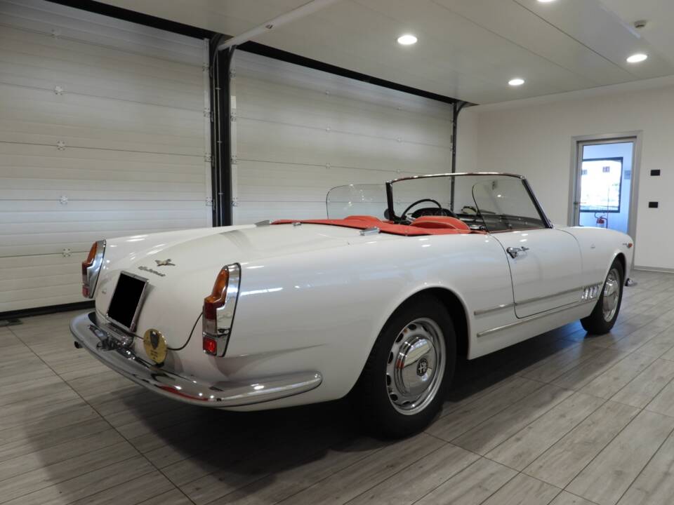 Image 6/51 of Alfa Romeo 2000 Spider (1959)