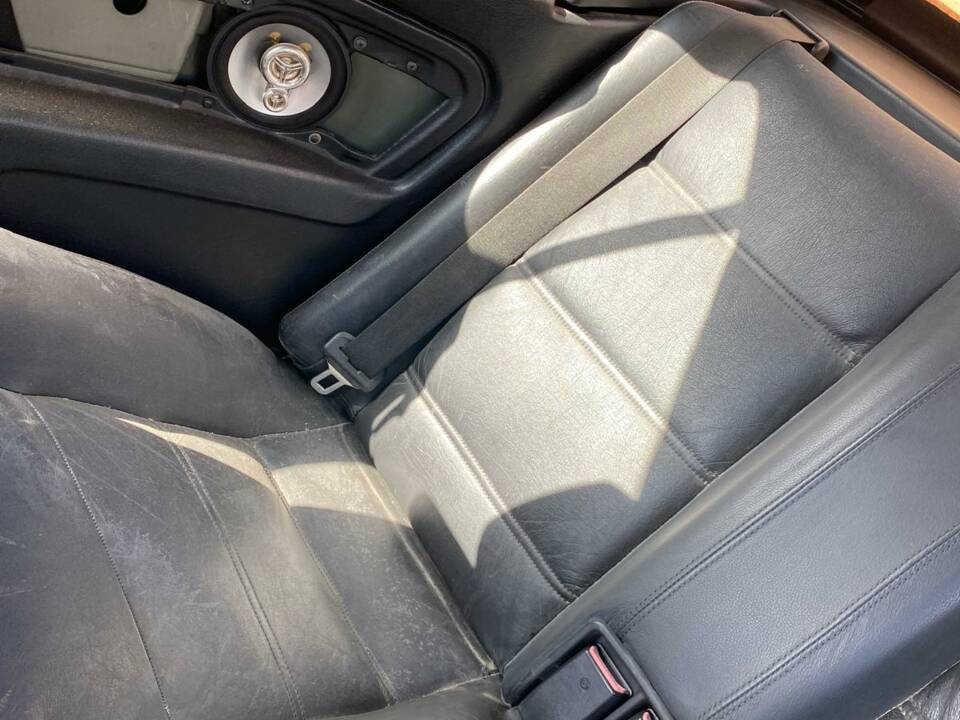 Bild 4/10 von BMW 325i (1990)