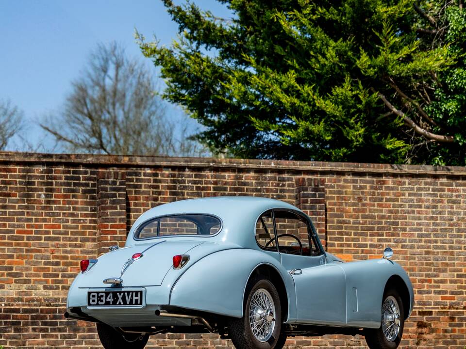 Image 8/50 of Jaguar XK 140 FHC (1955)