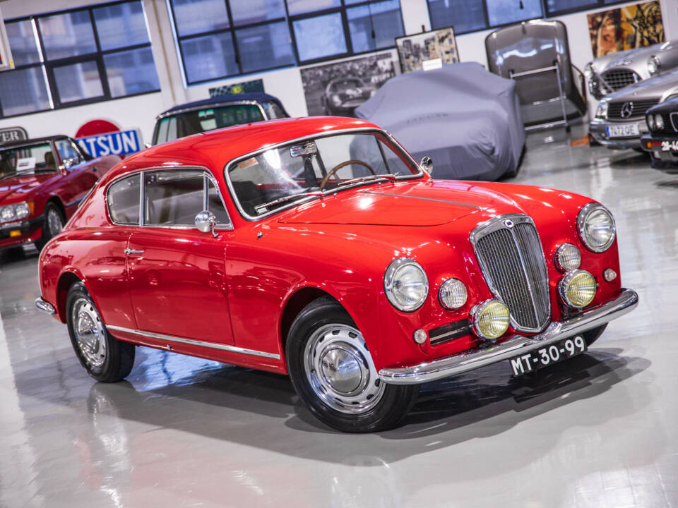 Bild 5/39 von Lancia Aurelia B20 GT 2500 (1957)