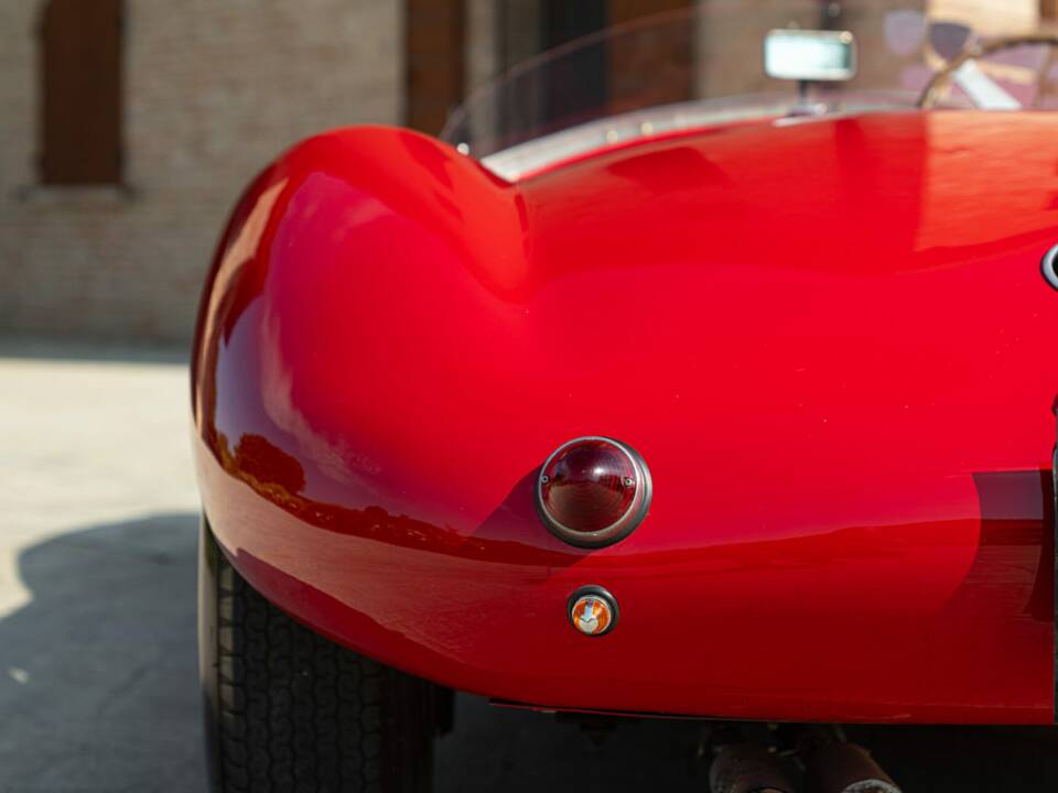 Bild 23/50 von Alfa Romeo 2600 Spider (1964)