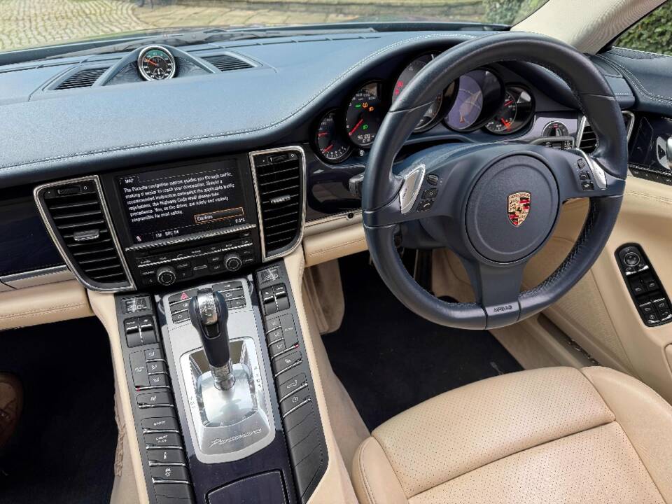 Bild 27/36 von Porsche Panamera 4S (2009)