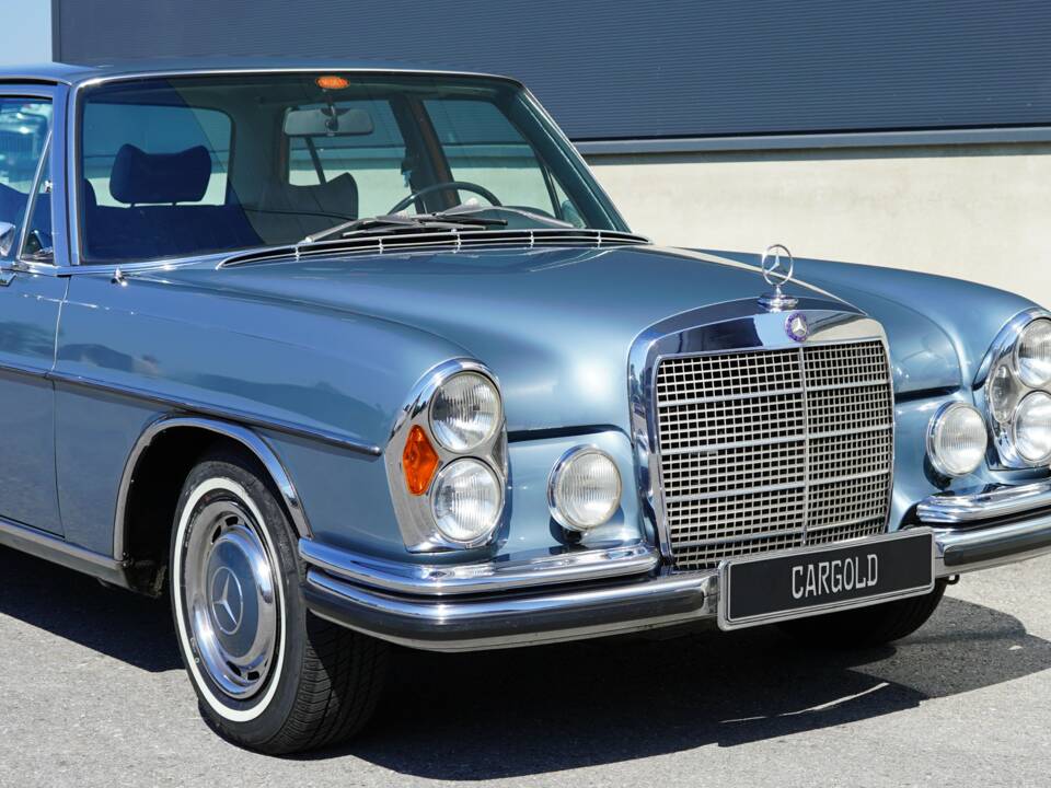 Bild 31/50 von Mercedes-Benz 300 SEL 6.3 (1972)