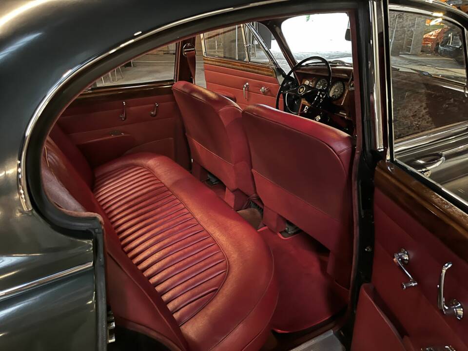 Bild 8/8 von Jaguar Mk II 3.8 (1967)