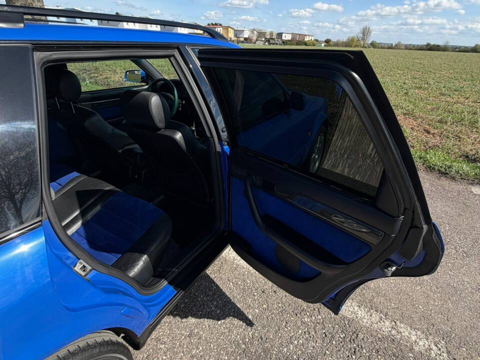 Image 22/29 of Audi S6 Plus Avant (1996)