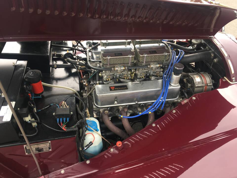 Image 17/51 of Morgan Plus 8 (1983)