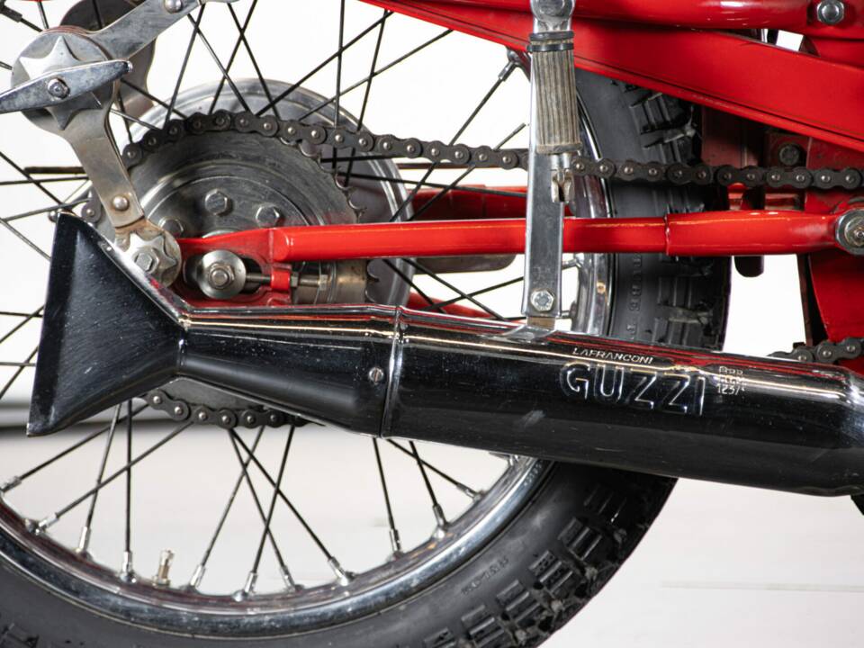 Immagine 36/50 di Moto Guzzi Falcone Turismo (1960)