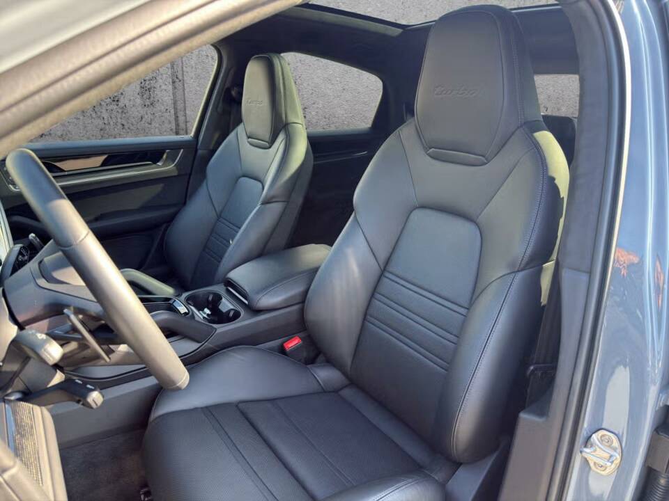 Bild 8/12 von Porsche Cayenne Turbo E-Hybrid (2024)