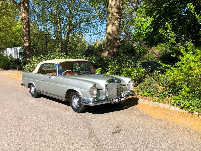 Bild 45/50 von Mercedes-Benz 220 SE b (1963)