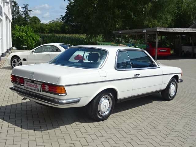 Afbeelding 6/26 van Mercedes-Benz 230 C (1978)