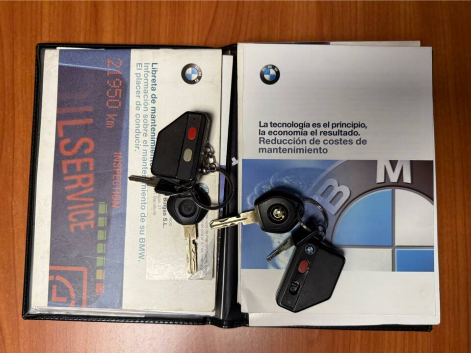 Bild 20/50 von BMW Z3 Coupé 3.0 (2001)