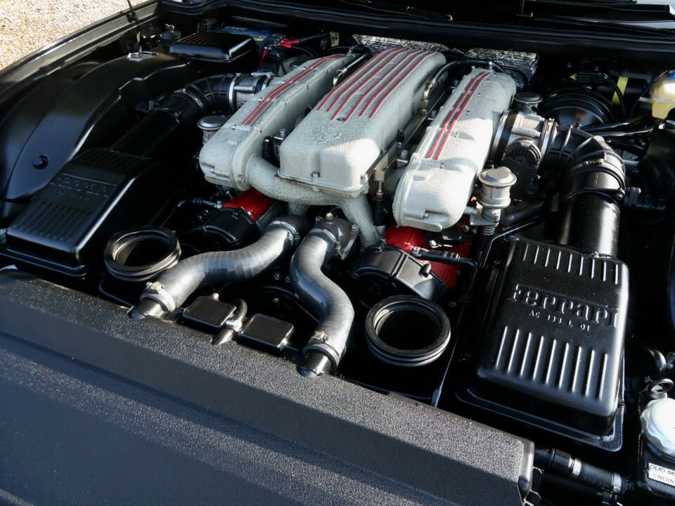 Image 4/50 of Ferrari 575M Maranello (2004)