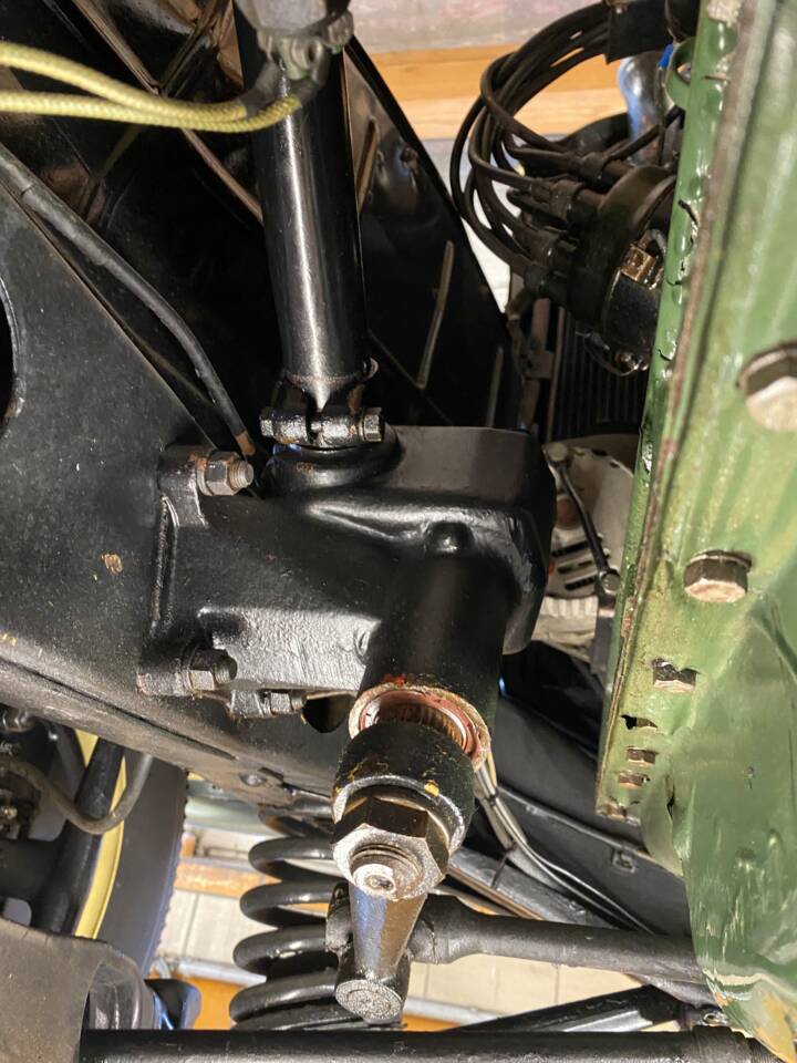Image 54/75 of Packard One-Twenty (1936)