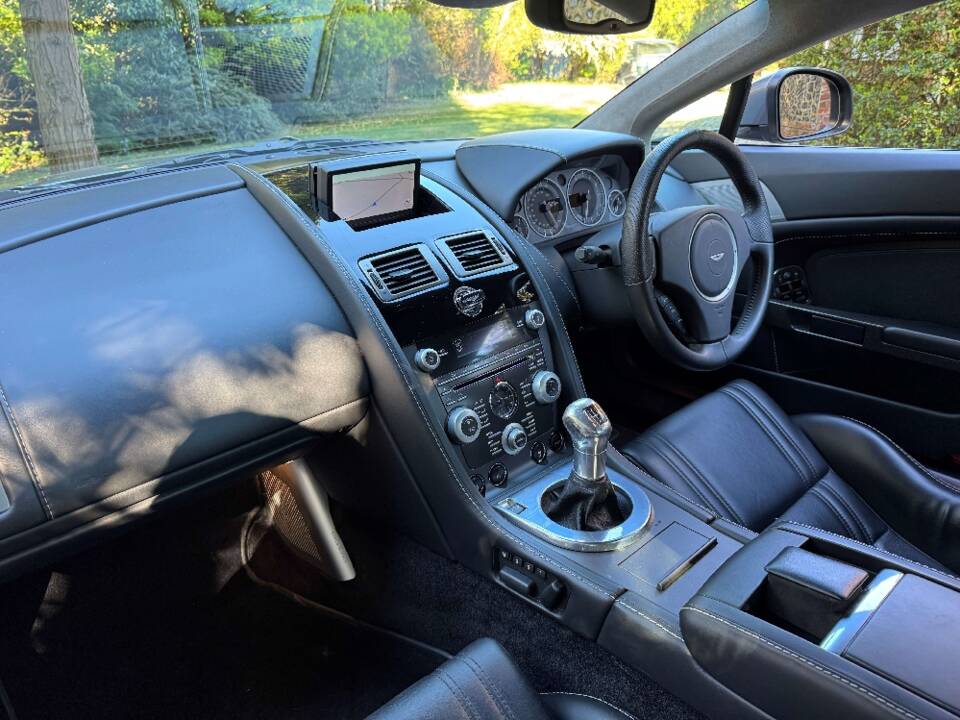 Afbeelding 27/49 van Aston Martin V12 Vantage (2009)