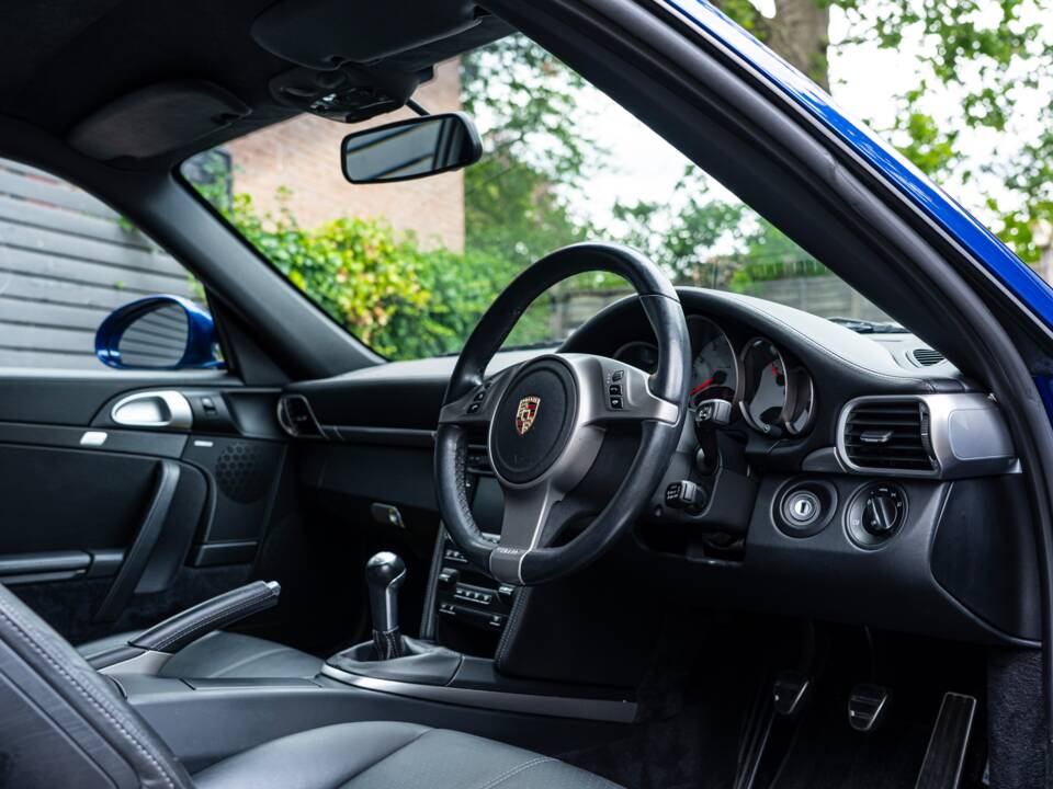 Image 40/50 of Porsche 911 Carrera S (2010)