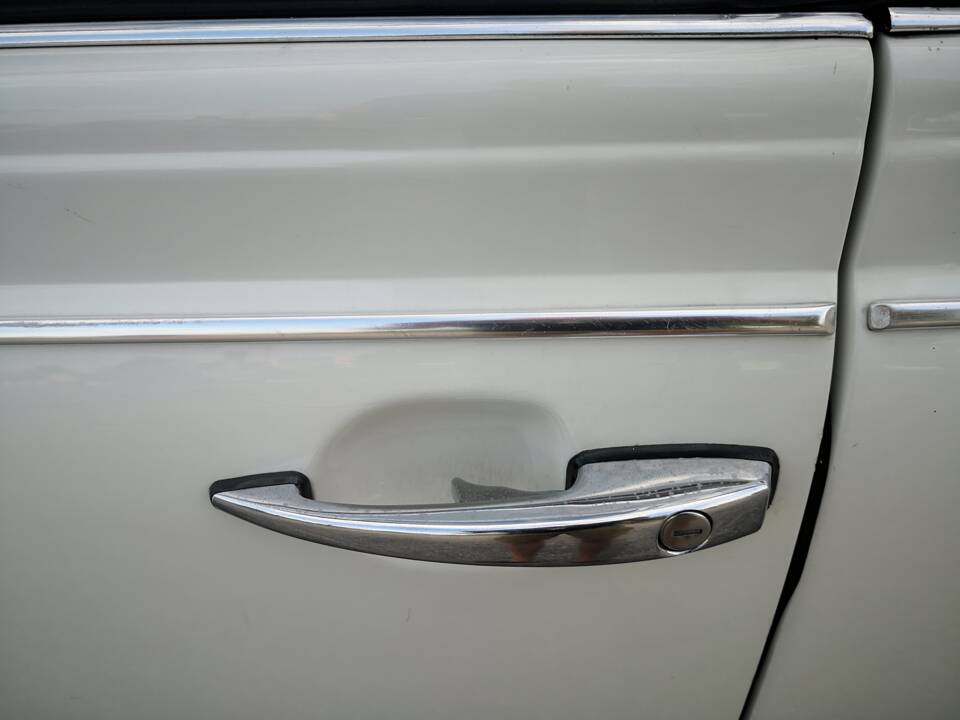 Bild 80/160 von Volkswagen Käfer 1300 (1971)