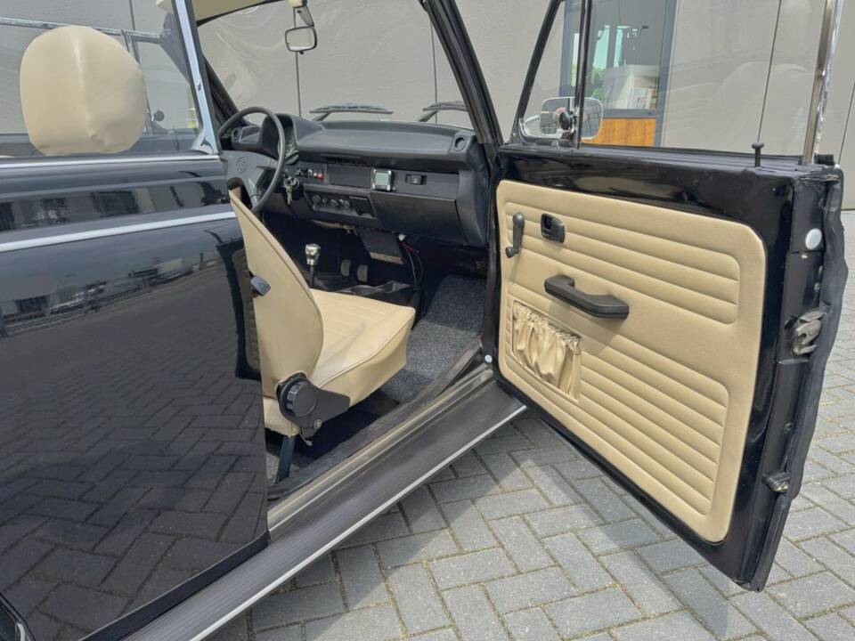 Image 12/17 of Volkswagen Käfer 1303 LS (1978)
